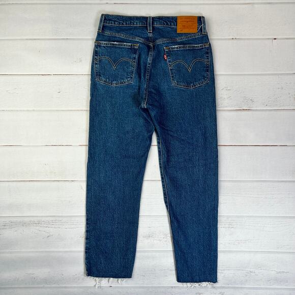 Levi's Premium Raw Hem Distressed Jeans Womens W27 L26 Blue Medium Wash Mid Rise - Picture 3 of 10